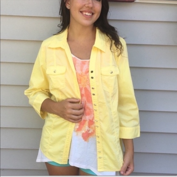 Christopher & Banks Yellow Button Blouse Size Medium - Picture 2 of 14